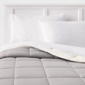 Room Essentials Twin or Twin XL Gray Quilted Faux Shearling Microfiber Comforter